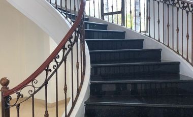 ALQUILO CASA TIPO MANSION EN SAMBORONDON