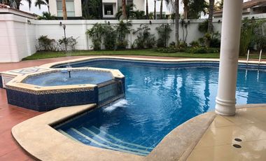 ALQUILO CASA TIPO MANSION EN SAMBORONDON