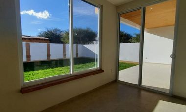 EN VENTA CASA NUEVA DE UN PISO EN TEQUISQUIAPAN