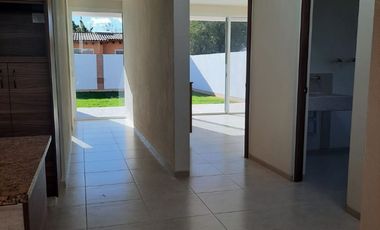 EN VENTA CASA NUEVA DE UN PISO EN TEQUISQUIAPAN
