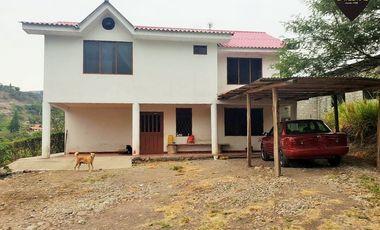 Casa de venta en Yunguilla – código:17930