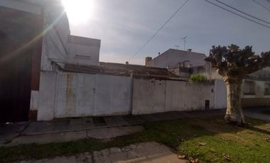Casa para 2 Familias en venta en Quilmes Oeste Centro