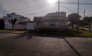 Casa para 2 Familias en venta en Quilmes Oeste Centro