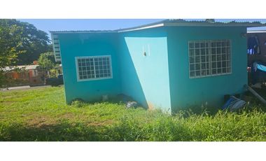 VENDO CASA EN ALGARROBOS
