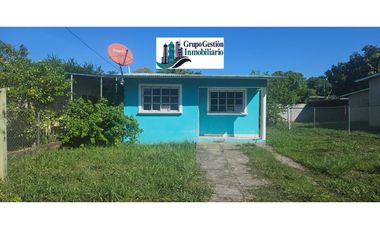 VENDO CASA EN ALGARROBOS