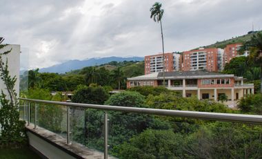 apartamento en venta en cristales. Cod V12109
