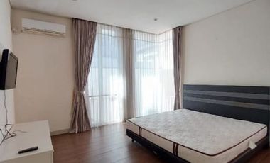disewakan/dijual  rumah the mansion pakuwon indah dekat PTC dan supermall