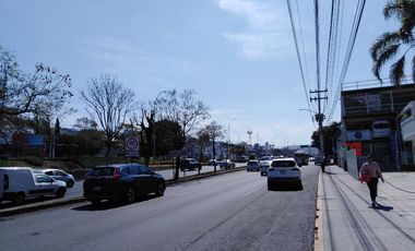 Local Comercial, Bernardo Quintana (Carretas)