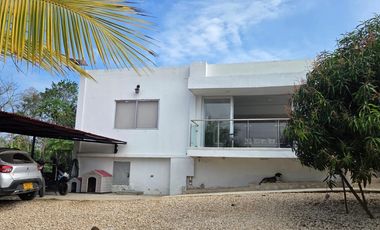 COD. 542 - SE VENDE CASA CAMPESTRE - BARRIO: LAS PALMAS