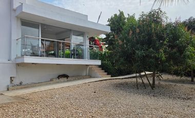 COD. 542 - SE VENDE CASA CAMPESTRE - BARRIO: LAS PALMAS