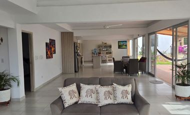 COD. 542 - SE VENDE CASA CAMPESTRE - BARRIO: LAS PALMAS