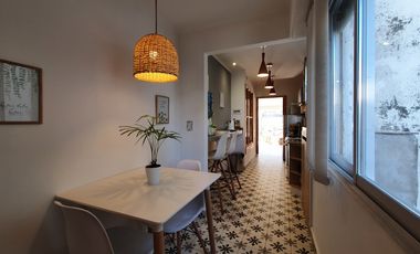 Venta - Departamento de tres ambientes reciclado con balcón - Av. Colón 1736