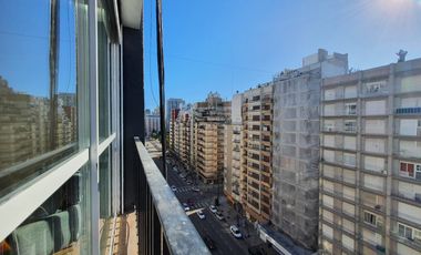 Venta - Departamento de tres ambientes reciclado con balcón - Av. Colón 1736