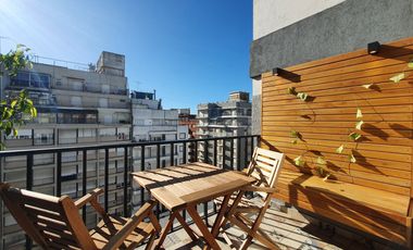 Venta - Departamento de tres ambientes reciclado con balcón - Av. Colón 1736