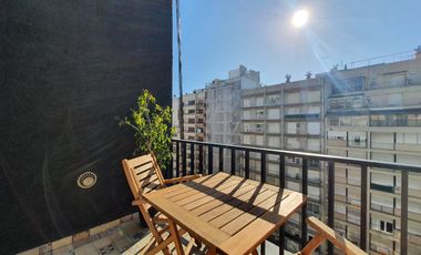 Venta - Departamento de tres ambientes reciclado con balcón - Av. Colón 1736