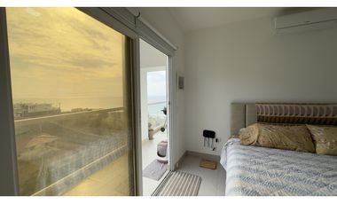 DEPARTAMENTO FRENTE AL MAR EN EDIFICIO DESTINY, SANTA MARIANITA