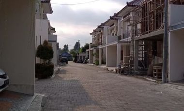 Rumah Mewah di Pusat Kota 15 menit ke Keraton Jogja