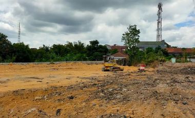 RUKO BESAR DI KOTA YOGYAKARTA DEKAT KEBUN BINATANG GEMBIRA LOKA