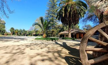 Preciosa casona en vta parque casas quincho piscina C. Tango