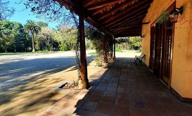 Preciosa casona en vta parque casas quincho piscina C. Tango