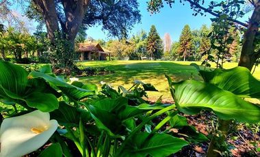 Preciosa casona en vta parque casas quincho piscina C. Tango