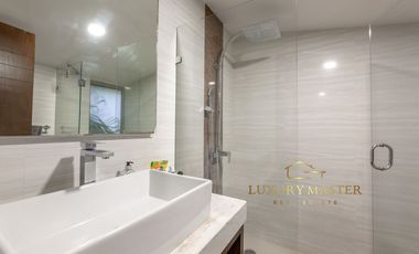 Casa en venta en Santa Anita Club de Golf moderna