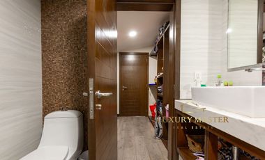 Casa en venta en Santa Anita Club de Golf moderna