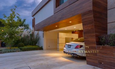 Casa en venta en Santa Anita Club de Golf moderna