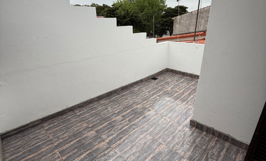 Amplia y luminosa casa en alquiler anual