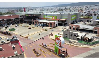 Renta de Local Comercial en El Refugio, Santiago de Querétaro Centro