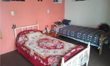 Chalet 4 amb con Galpon/ Zona Avellaneda y Chapagnat