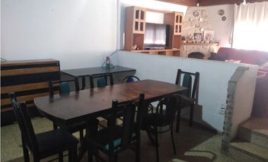 Chalet 4 amb con Galpon/ Zona Avellaneda y Chapagnat