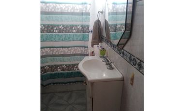 Chalet 4 amb con Galpon/ Zona Avellaneda y Chapagnat
