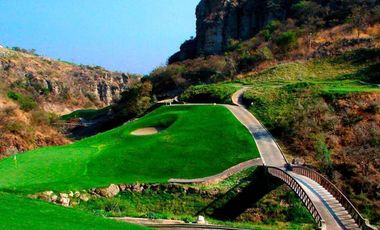 CASA RESIDENCIAL EN RENTA EN CAMPO DE GOLF TRES MARIAS, MORELIA