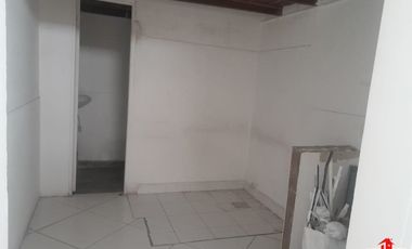 local en arriendo en barrio colombia. Cod A3115