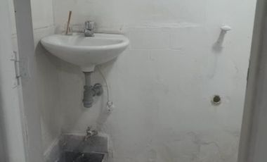 local en arriendo en barrio colombia. Cod A3115