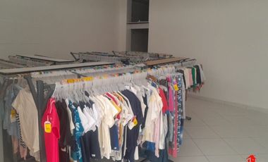 local en arriendo en barrio colombia. Cod A3115