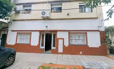 PH en venta - 2 Dormitorios 1 Baño - 140Mts2 - Gerli, Avellaneda