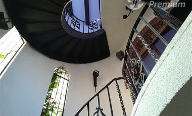 Venta de Propiedad Castillo en Sector Recreo, Viña del Mar