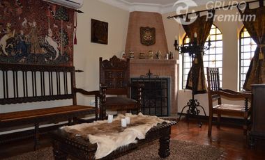 Venta de Propiedad Castillo en Sector Recreo, Viña del Mar
