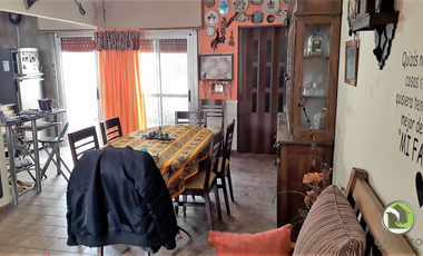 VENTA - CASA 4 ambientes - QUILMES - Barrio Petrolero.