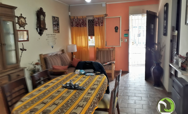 VENTA - CASA 4 ambientes - QUILMES - Barrio Petrolero.