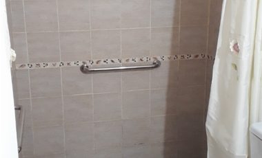 VENTA - CASA 4 ambientes - QUILMES - Barrio Petrolero.