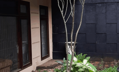 Rumah 2 Lantai Harga Dibawah NJOP Di Pejaten S8845