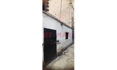 ¡Oportunidad En La Victoria!  Local Como Terreno Con Potencial De Expansión