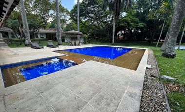 casa en arriendo en parcelaciones pance. Cod A10828