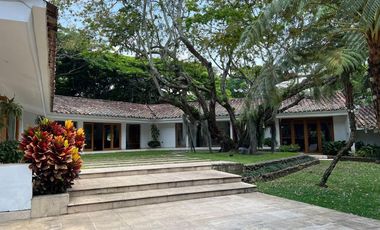 casa en arriendo en parcelaciones pance. Cod A10828