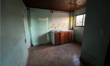Vendo Casa un dormitorio en Caseros, Entre Ríos.