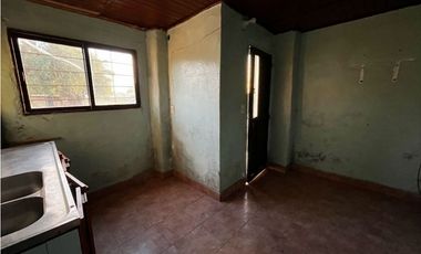 Vendo Casa un dormitorio en Caseros, Entre Ríos.