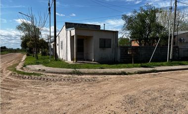 Vendo Casa un dormitorio en Caseros, Entre Ríos.